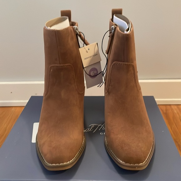 Universal Thread Solita Boots - Picture 2 of 8